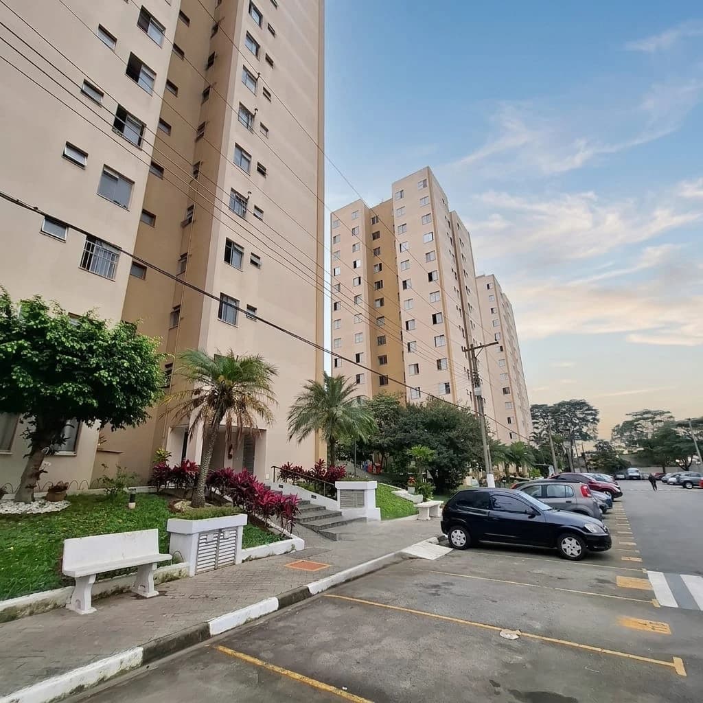 A venda Apartamento Campo Grande Av Sabara 02 dorm 01 vaga
